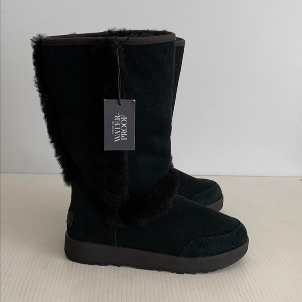 UGG 1017511 Sundance Waterproof Boot Black 7US